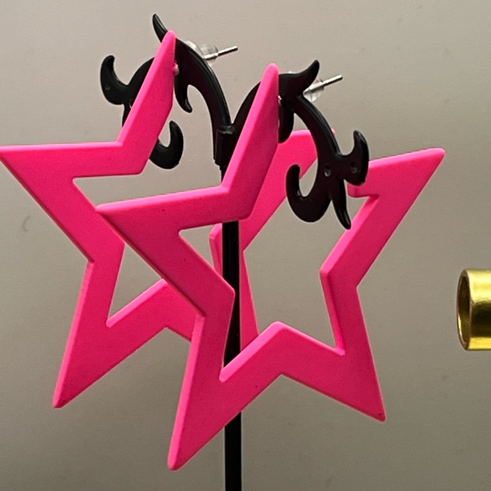 Vintage Pink Star Earrings